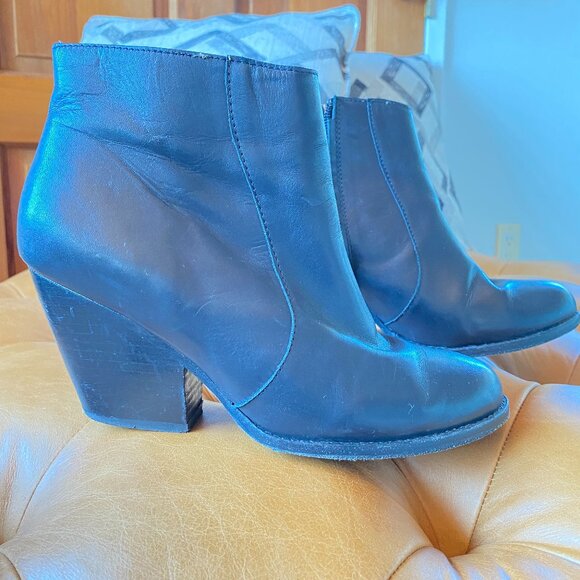 Jeffrey Campbell Ibiza Leather Ankle Booties Size 38 - Picture 1 of 10